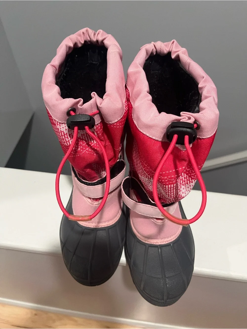 Columbia Girls Kids Size 3  Waterproof Winter Snow Boots Pink & Gray